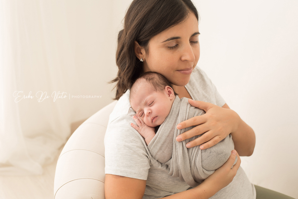 neonato e genitori fotografo milano